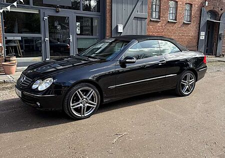 Mercedes-Benz CLK 320