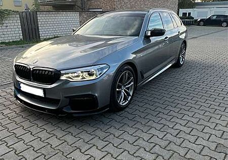 BMW 530d 530 xDrive Touring Aut. Sport Line