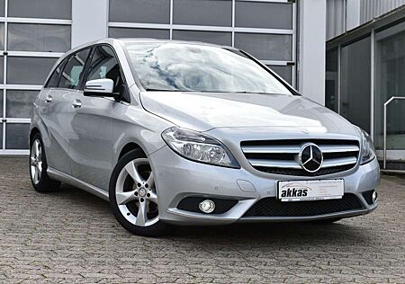 Mercedes-Benz B 180 *sehr gepflegt*Navi*Bremsen Neu*