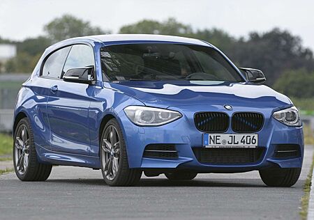 BMW 135 1er+(3-Türer)+M135i+xDrive+Sport-Aut.