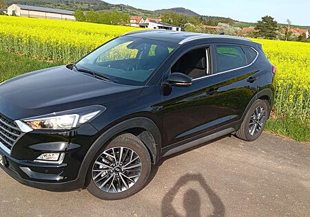 Hyundai Tucson 1.6 GDi Pemium unfallfrei 4xSitzhzg. 8xAlu