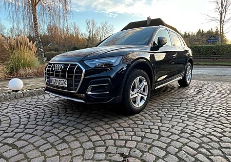 Audi Q5 Diesel 40 TDI quattro advanced AHK ACC CAM LED Apple CarPlay Android Auto