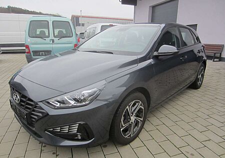 Hyundai i30 Aut. Mild-Hybrid,Kamera,PDC