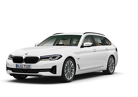 BMW 530 e xDrive Touring M Sport Pro AHK Driving Assi