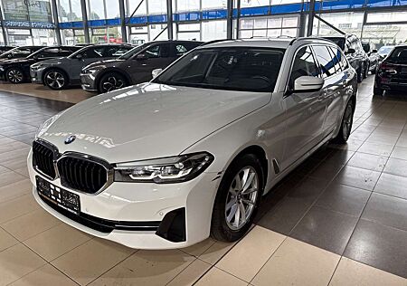 BMW 520 AHK M-Lenkrad Professional LED Ambiente NAVI