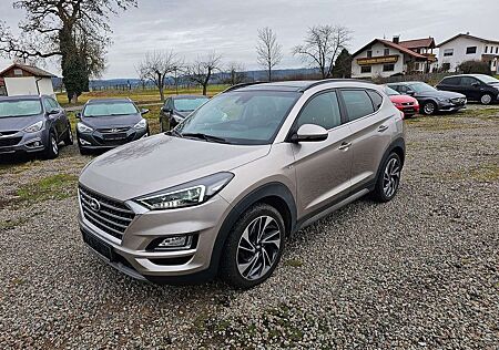 Hyundai Tucson Style++Facelift++4WD,Pano,Automatik+++