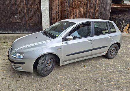 Fiat Stilo gebraucht kaufen Fiat Stilo 1.6 16V Dynamic