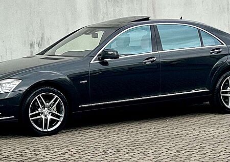 Mercedes-Benz S 350 L BlueTec 4Matic SoftClose ACC eGSD AMGAlu