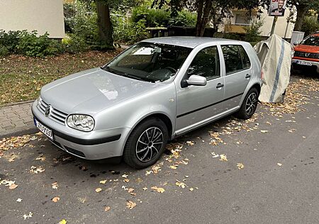 VW Golf Volkswagen 1.4 Edition