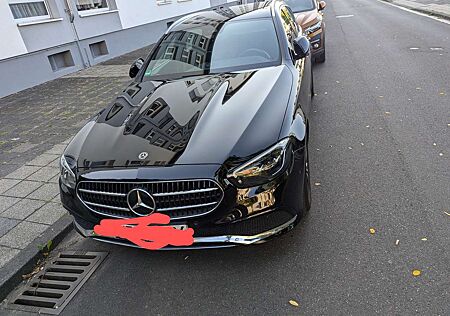 Mercedes-Benz E 200 d T 9G-TRONICAvantgarde