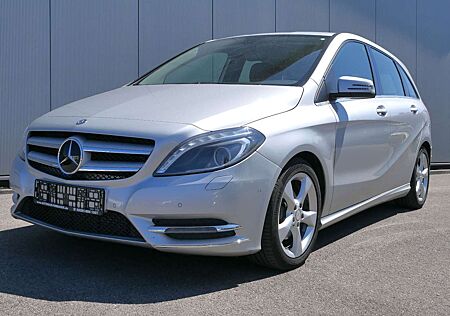 Mercedes-Benz B 180 CDI Sport-Paket NAVI/BIXENON/PDC/TOTWINKEL