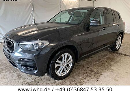 BMW X3 xDr 20y CockpPro Navi 18" HeadUp Kam Pano DAB