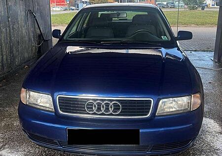 Audi A4 A4 B5 1.9 TDI 110 PS – Bastlerfahrzeug – 480.000+ km – AHK