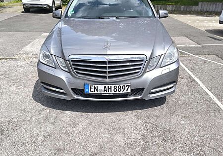 Mercedes-Benz E 200 CDI DPF BlueEFFICIENCY