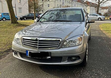 Mercedes-Benz C 180 CGI BlueEFFICIENCY