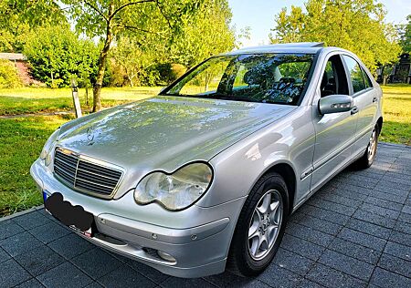 Mercedes-Benz C 180 Kompressor (203.046)
