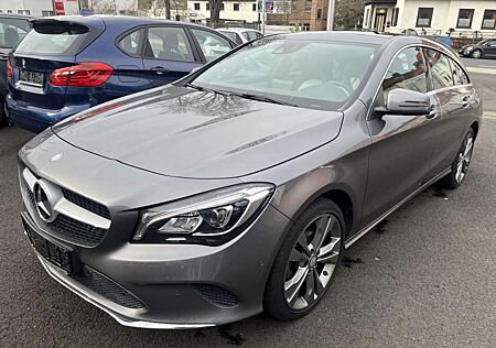 Mercedes-Benz CLA 220 Shooting Brake 4Matic 7G-DCT Urban