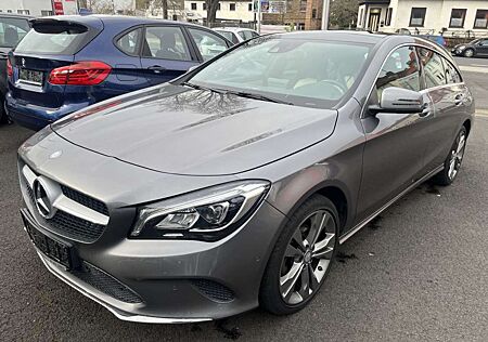 Mercedes-Benz CLA 220 Shooting Brake 4Matic 7G-DCT Urban
