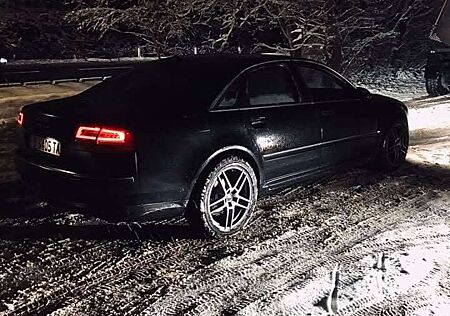 Audi A8 3.0 TDI DPF quattro