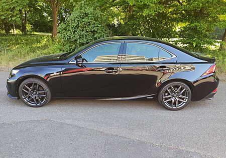 Lexus IS 300 300h F Sport