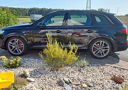 Audi SQ7 +4.0+TDI+quattro+tiptronic