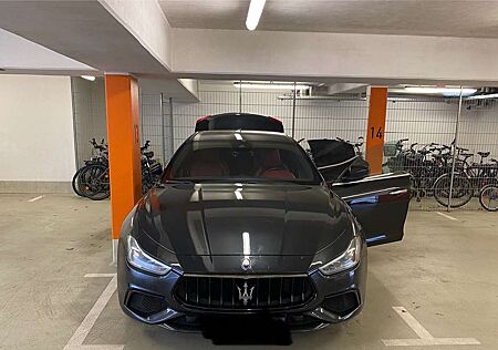 Maserati Ghibli Diesel GranSport