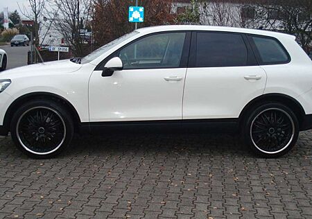 VW Touareg Volkswagen V6 TDI! OFFROAD-PAKET!AHK-3500KG! TOP !