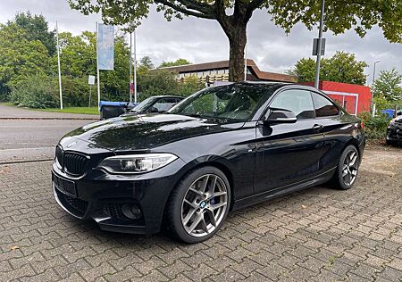 BMW 220d 220 Coupe M-Paket,Navi,Xenon,Schiebedach,Kamera