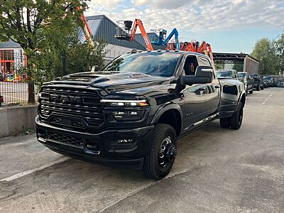 Dodge RAM 3500 Dually Crew Cab Limited 6.7TD HO