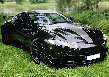 Aston Martin Vantage