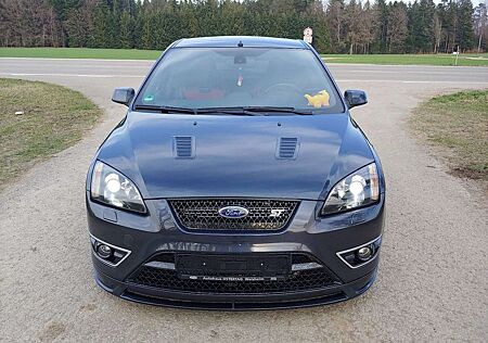 Ford Focus ST 2,5ST