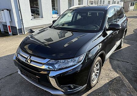 Mitsubishi Outlander Plus 4WD Automatik