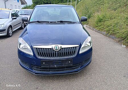 Skoda Fabia 1.2 HTP Neu TÜV Neu Inspektion Garantie
