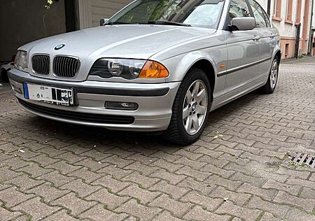BMW 320i 320 Comfort Edition