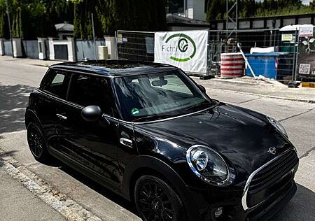 Mini ONE Blackyard
