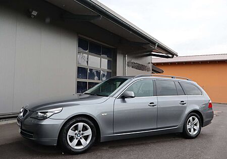 BMW 520 d Touring *NAVI*XENON*AHK*SHZ*PDC*SCHECKHEFT*