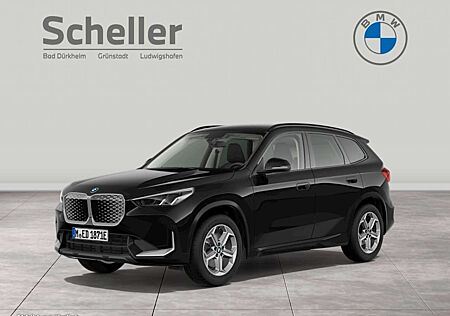 BMW iX1 eDrive20 HK HiFi DAB Parkassistent Shz