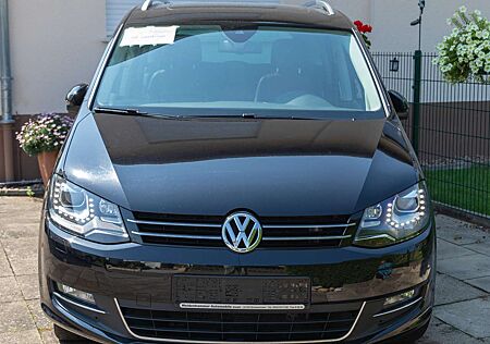 VW Sharan Volkswagen 2.0 TDI DSG BlueMotion Technology Beach