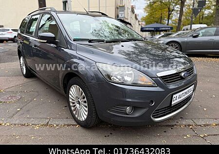 Ford Focus Turnier Titanium*KLIMAAUTOMAT*SITZHEIZUNG*