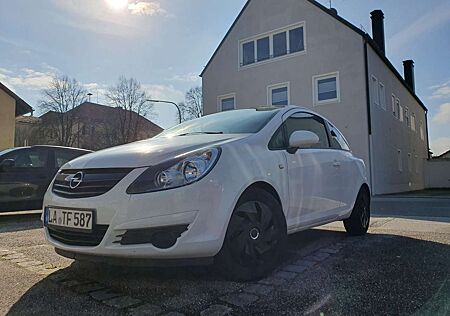 Opel Corsa 1.4 16V Cosmo