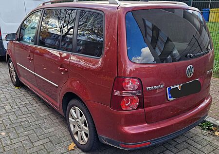 VW Touran Volkswagen Highline