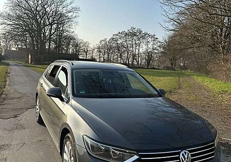 VW Passat Variant Volkswagen 2.0 TDI SCR DSG BlueMotion Comfortline