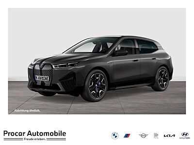 BMW iX M60 M Sport HUD PANO ACC AHK 360°KAM RFK DAB