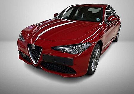 Alfa Romeo Giulia 2.0 Turbo TI Q4 AT8*Kamera*Assistenz-P*Bi