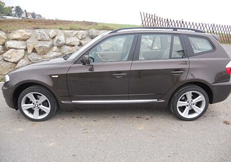 BMW X3 3.0i Glas-Panorama-Dach Xenon