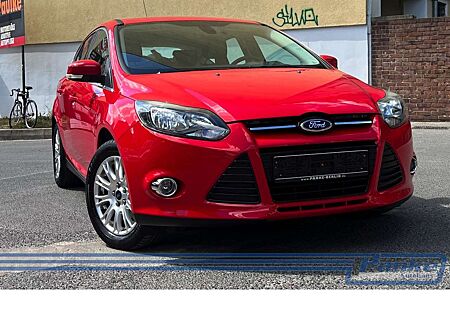 Ford Focus Titanium*Bluetooth*Tempo*Chrom*Klima*Keyl*