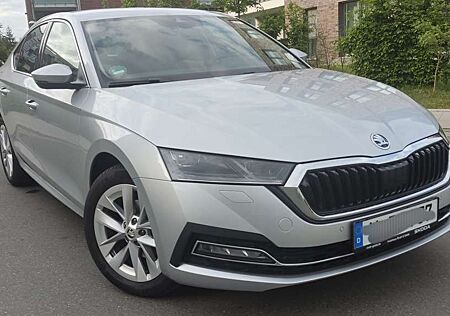Skoda Octavia 1.5 TSI e-TEC DSG Selection Plus