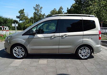 Ford Tourneo Courier 1.0 EcoBoostTitanium