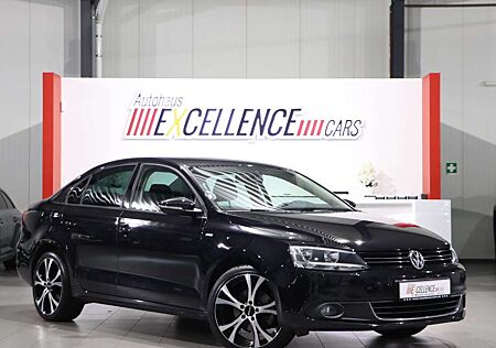 VW Jetta Volkswagen 1.4 TSI LIFE / 2. HAND / GEPFLEGT / OPTIK