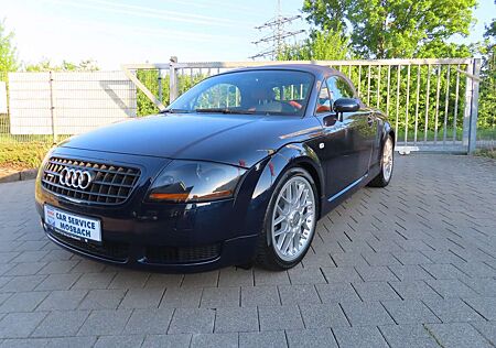 Audi TT 1.8 T Roadster quattro (165kW)